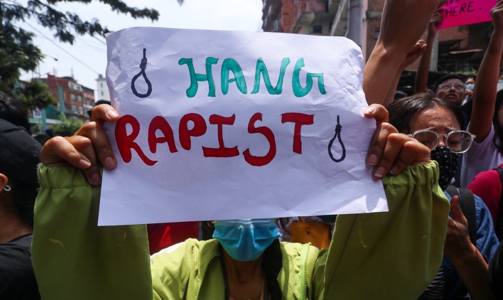 फेसबुकका साथीले बर्थ डे मनाउन बोलाएर गरे सामुहिक बलात्कार