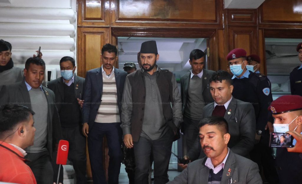 उप-प्रधान तथा गृहमन्त्री रवि लामिछाने ले राजीनामा दिदै