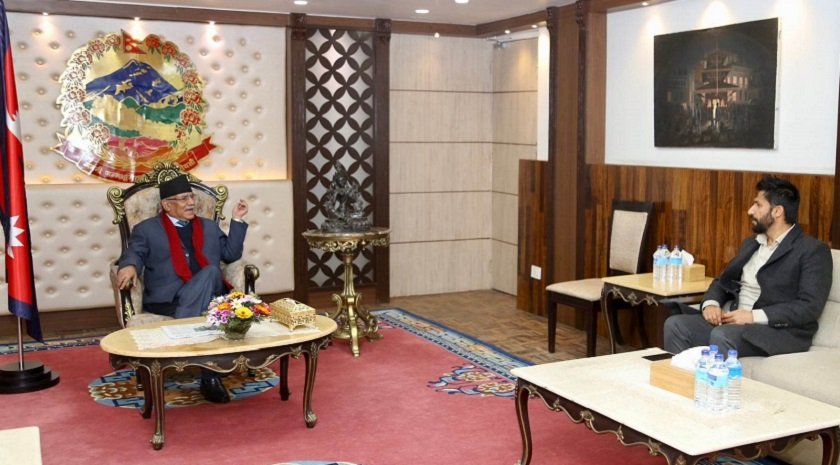 प्रधानमन्त्रीसमक्ष रवि लामिछानेले बुझाए राजीनामा