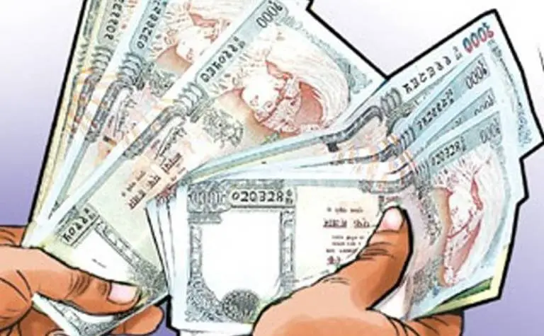 स्राेत नखुलेकाे २० लाख नगदसहित नेपालगंजबाट कुरेशी पक्राउ