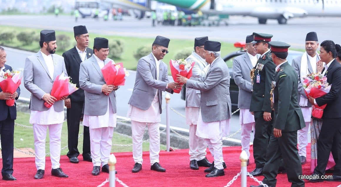 राष्ट्रपति पौडेल स्वदेश फर्किए